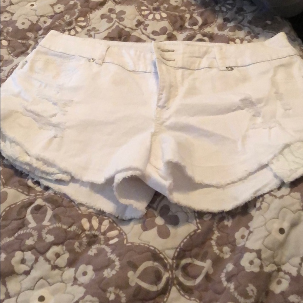 Only worn once no stains look new